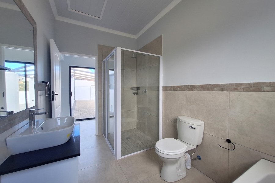 4 Bedroom Property for Sale in Da Gama Bay Western Cape